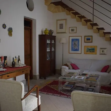 Loft 'le Vie Del Centro' Maison d'hôtes 3*