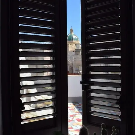 Loft 'le Vie Del Centro' Maison d'hôtes 3*